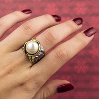 White Pearl Blooming Design Wedding Ring, Olivine Zircon Black and Gold Color Ring for Women